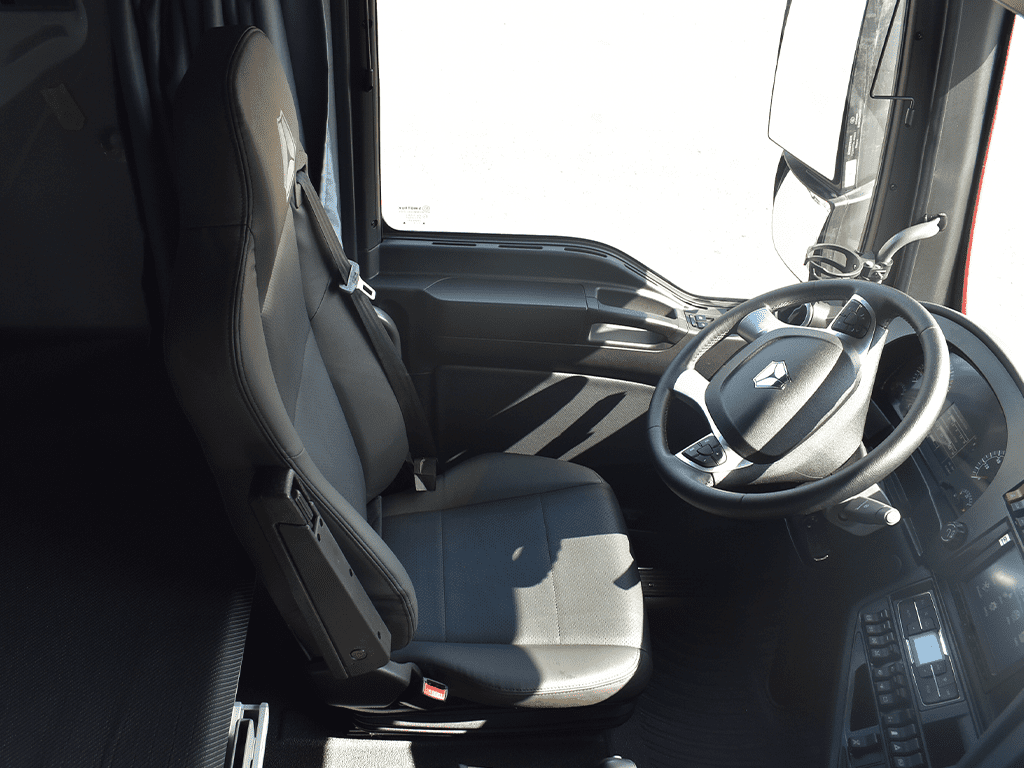 SITRAK C7H 6×4 АКПП